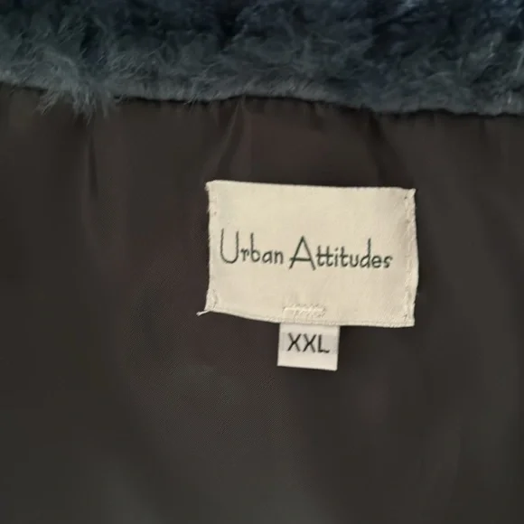 Fun Fuzzy Vest - Picture 3 of 3